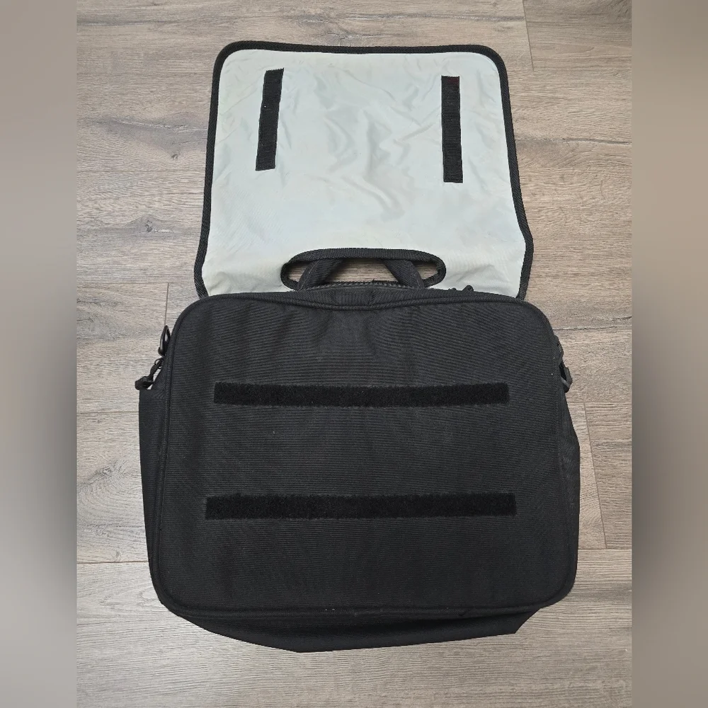 Adidas Vintage 90's/00's Black & White Striped Messenger Bag Streetwear Sporty